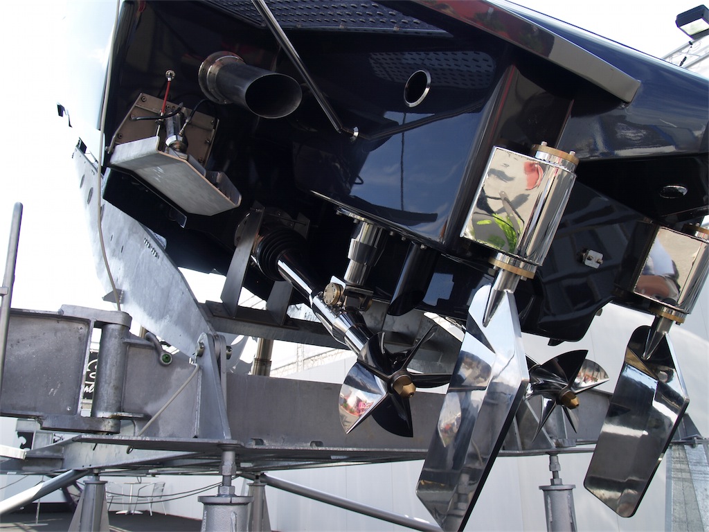 Meta Marine TNT 48 Surface Drives and Cleavers FJRP